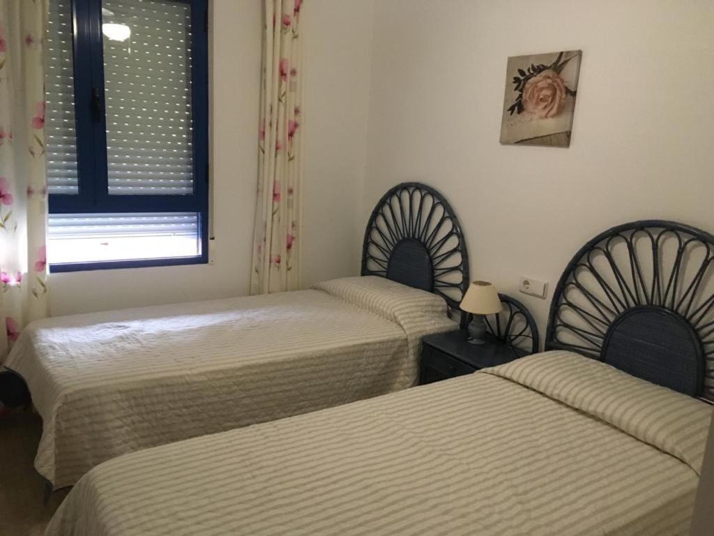 2-Bedroom And Living Room Apartment Near Campoamor Beach Exteriér fotografie