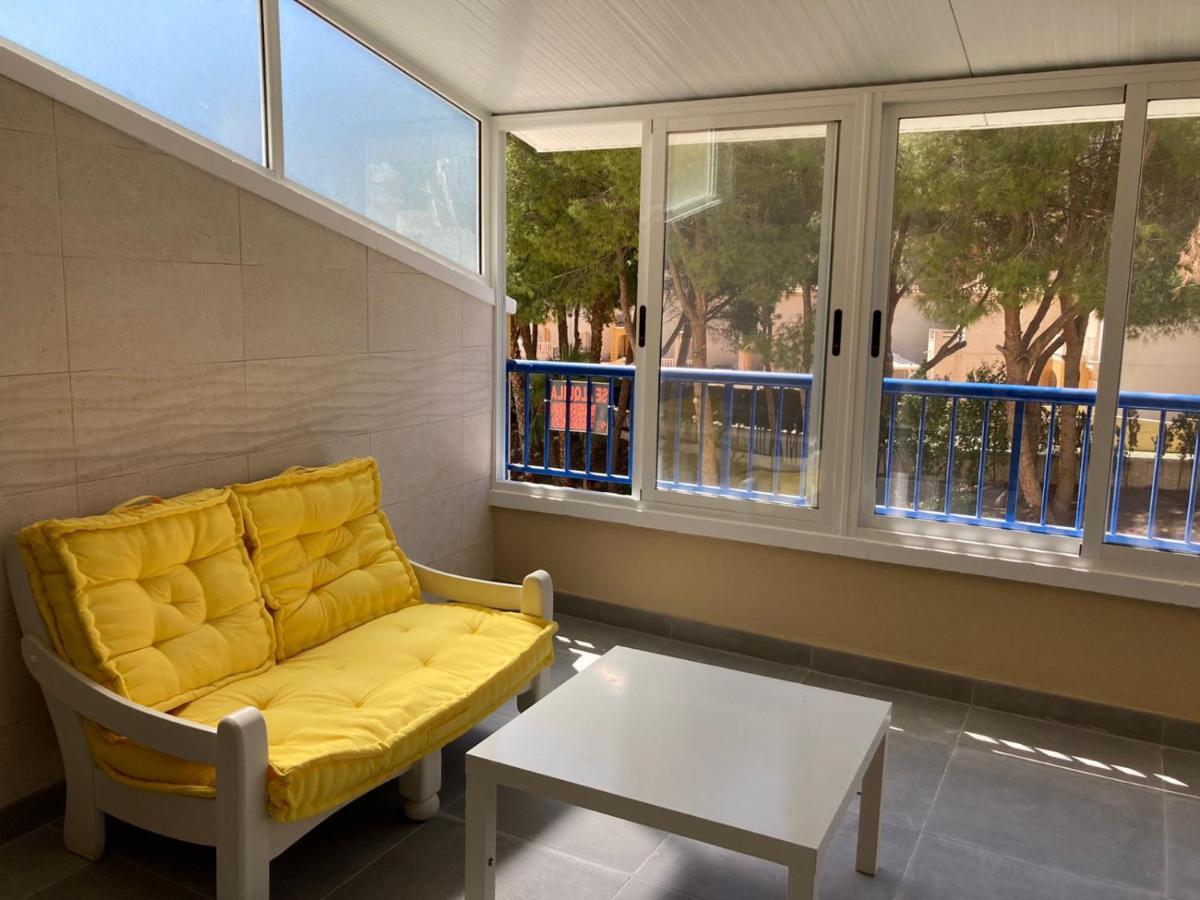 2-Bedroom And Living Room Apartment Near Campoamor Beach Exteriér fotografie